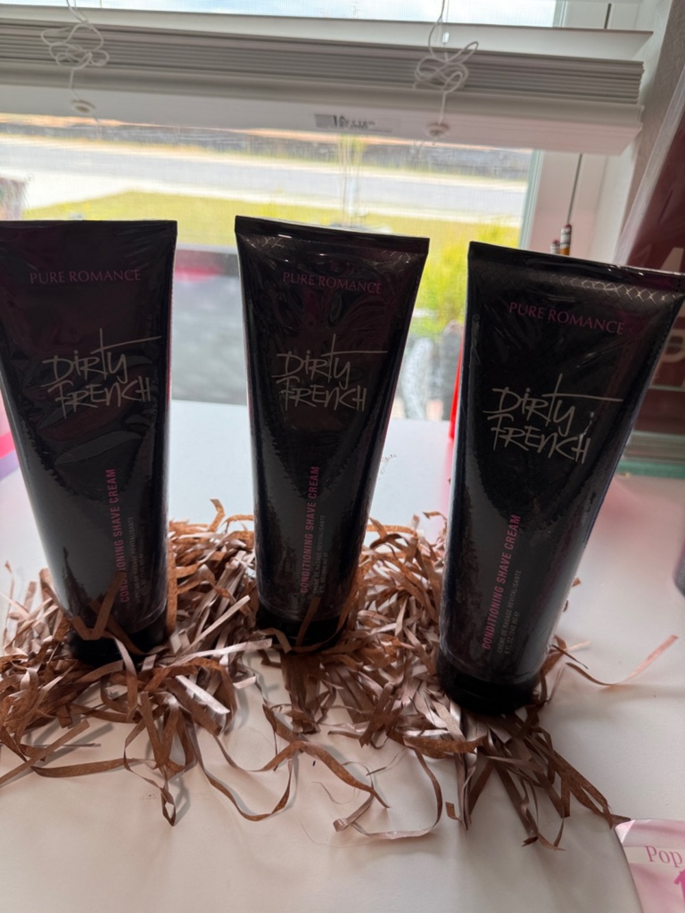 Pure Romance Dirty French Shave Cream - Black with Pink Accents